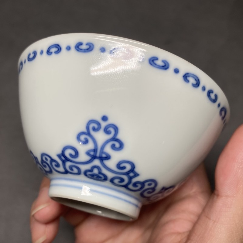 清雍正 青花贯套如意纹杯 - 图8
