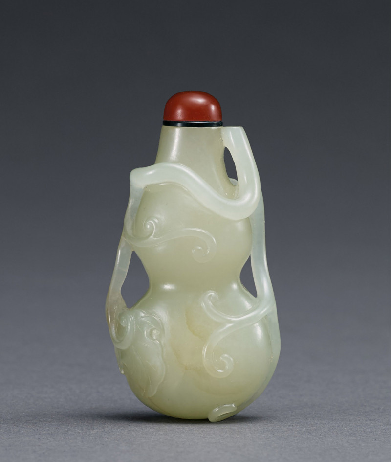 清  青白玉葫蘆形鼻煙壺