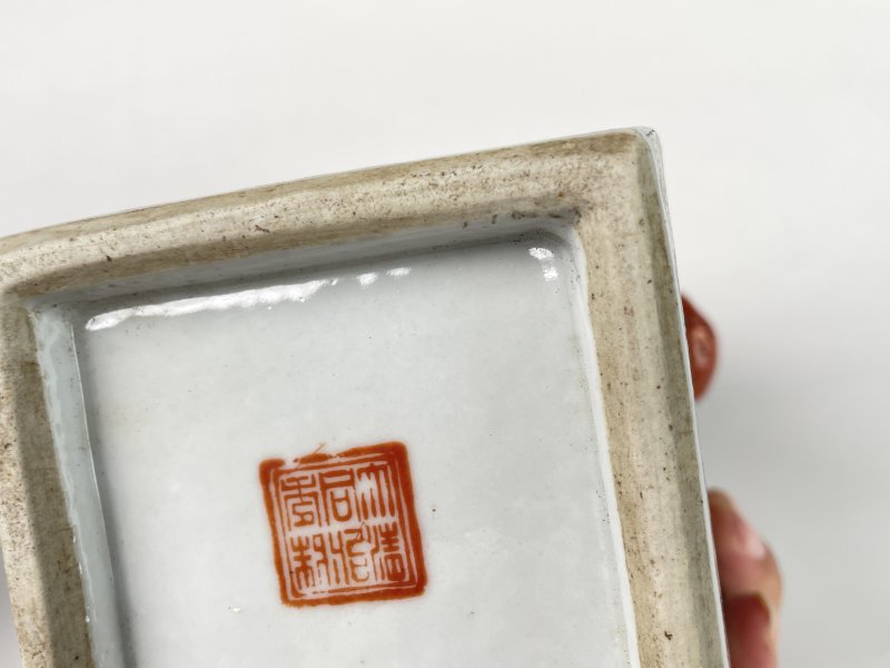 清晚期 粉彩神仙人物纹四方瓶一对 - 图13