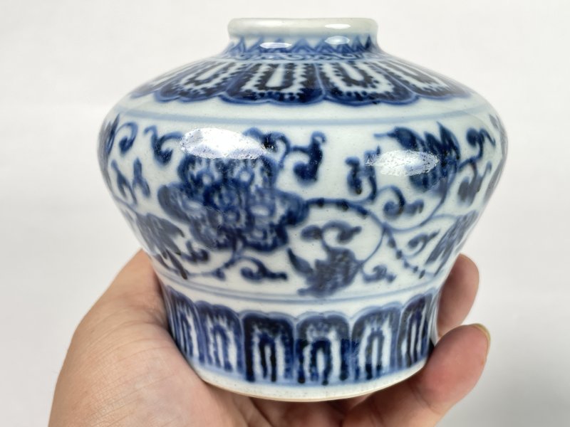 清乾隆 青花缠枝花卉纹天字罐 - 图5