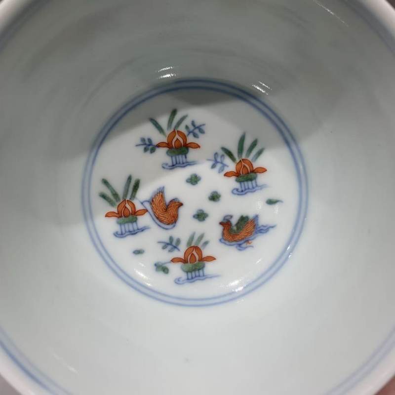 清道光 青花斗彩荷塘鸳鸯纹茶园 - 图6
