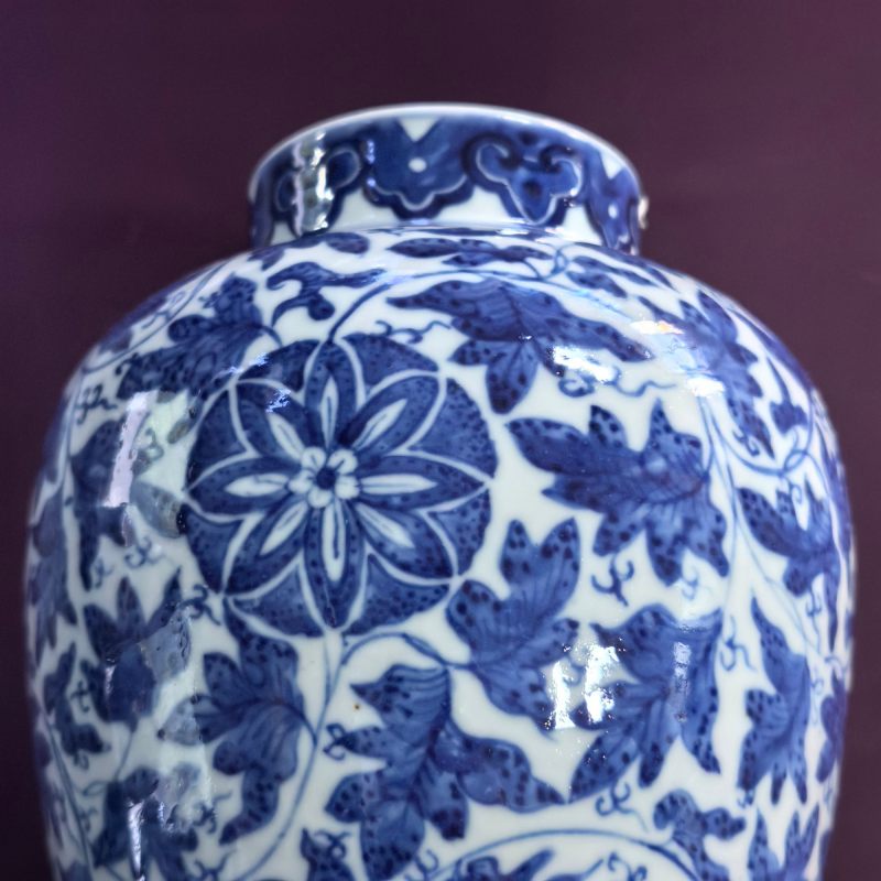 清晚期 青花花卉纹瓶 - 图6