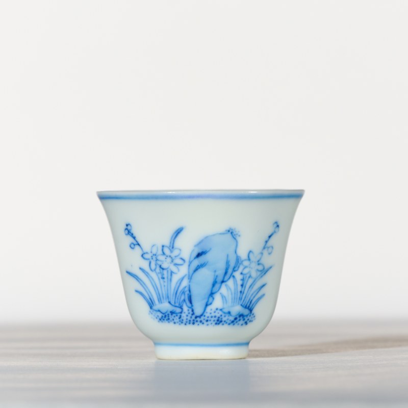 清光绪 青花兰草纹杯