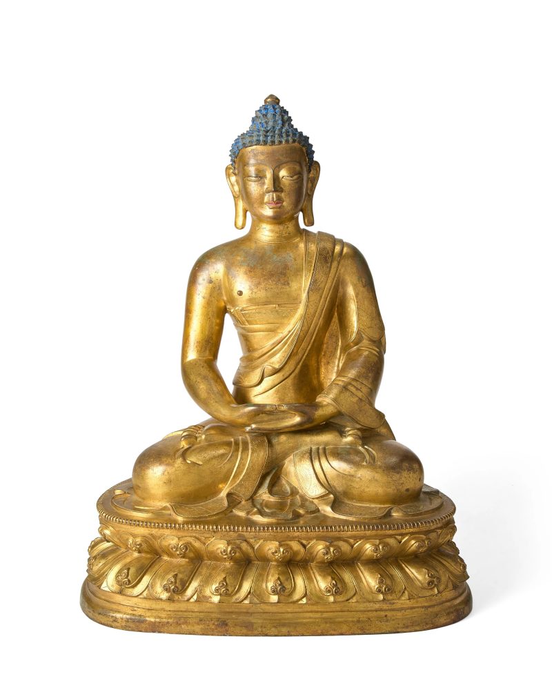 清十八世紀 銅鎏金無量光佛像 | A rare and large Chinese gilt bronze figure of Buddha Amitabha - 图1