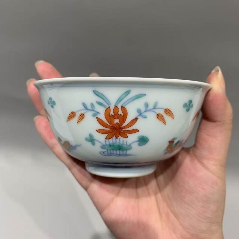 清道光 青花斗彩荷塘鸳鸯纹茶园 - 图8