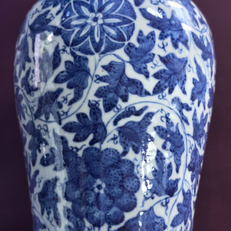 清晚期 青花花卉纹瓶 - 图7