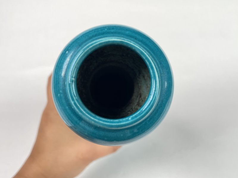 清 孔雀蓝釉蒜头频瓶 - 图9