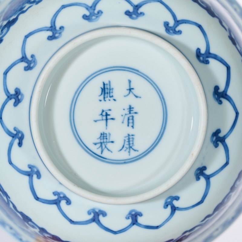 清康熙 青花缠枝花卉纹碗 - 图5