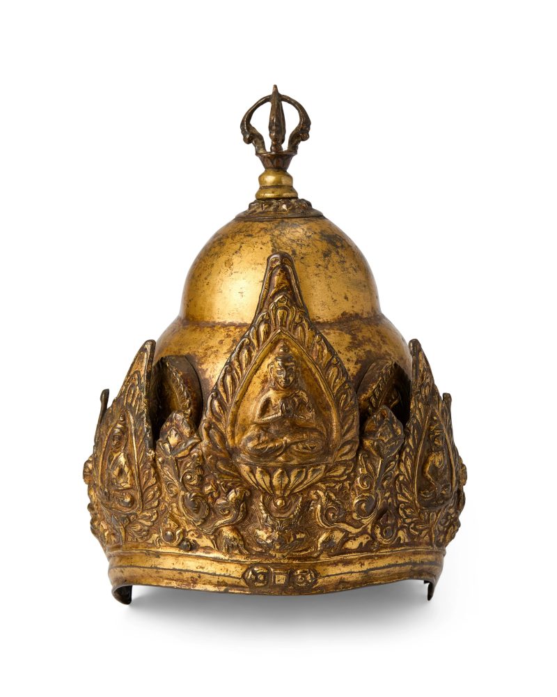 尼泊爾十五 - 十六世紀 銅鎏金金剛上師頭盔 | A Nepalese gilt-copper Vajracharya ritual crown