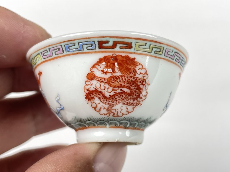 清光绪 粉彩团凤纹小杯一对 - 图4