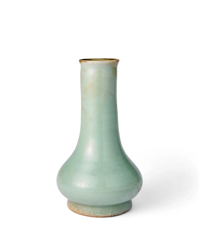 宋 龍泉青釉瓶 | A Chinese Longquan celadon-glazed bottle vase