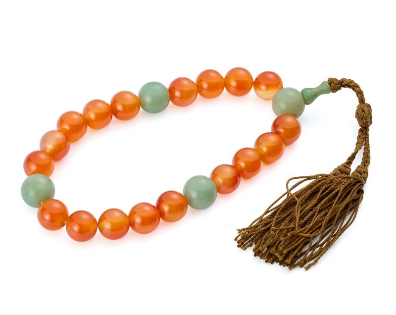 清晚期十九世紀 玛瑙及料念珠 | A Chinese agate and glass beaded rosary, nianzhu
