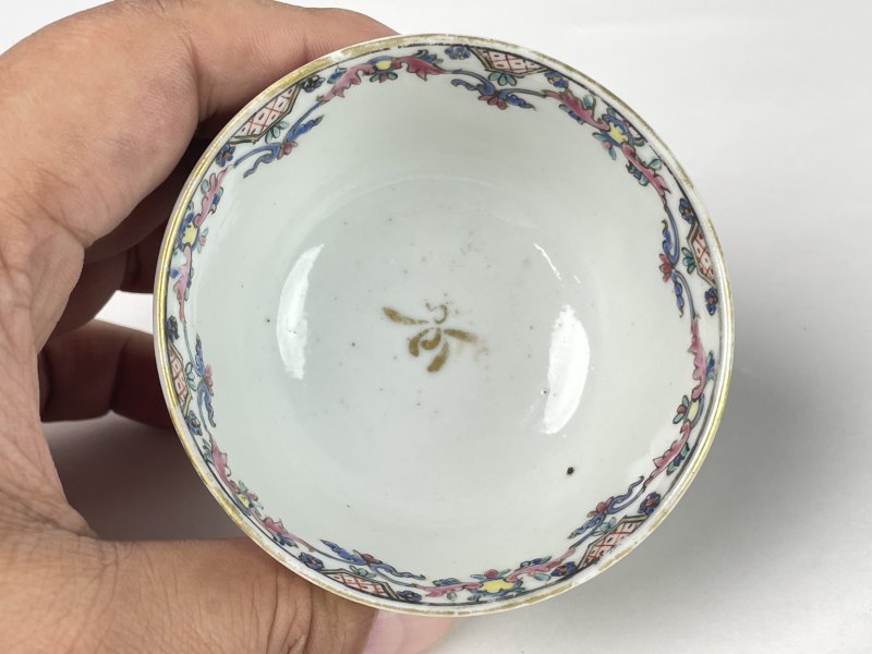 清雍正 粉彩花卉纹茶圆 - 图7