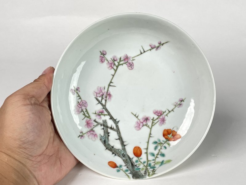 民国 静远堂款粉彩花卉纹盘一对 - 图10