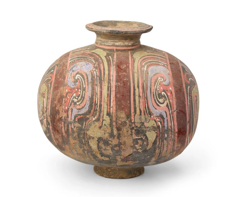 漢 彩繪陶繭形壺 | A pair of Chinese painted pottery 'cocoon' jars - 图3