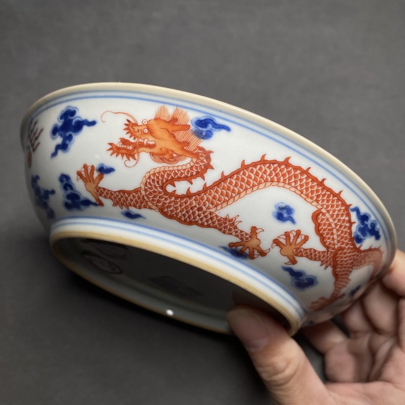 清雍正 青花矾红龙纹盘一对 - 图10