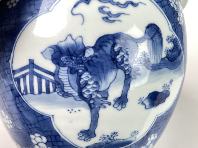 清康熙 青花冰梅开光瑞兽纹卷缸 - 图7