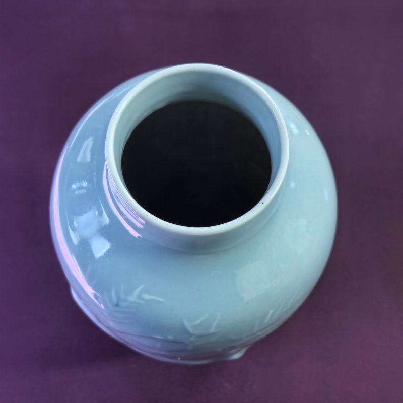 民国 天蓝釉堆塑花鸟纹来福尊 - 图5