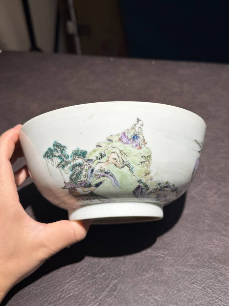 清乾隆 粉彩山水人物碗 - 图2