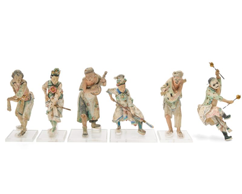 民國 彩繪陶戲劇人俑一組六尊 | Six painted pottery figures of Chinese opera characters