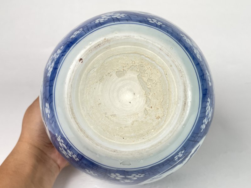 清康熙 青花冰梅开光瑞兽纹卷缸 - 图9