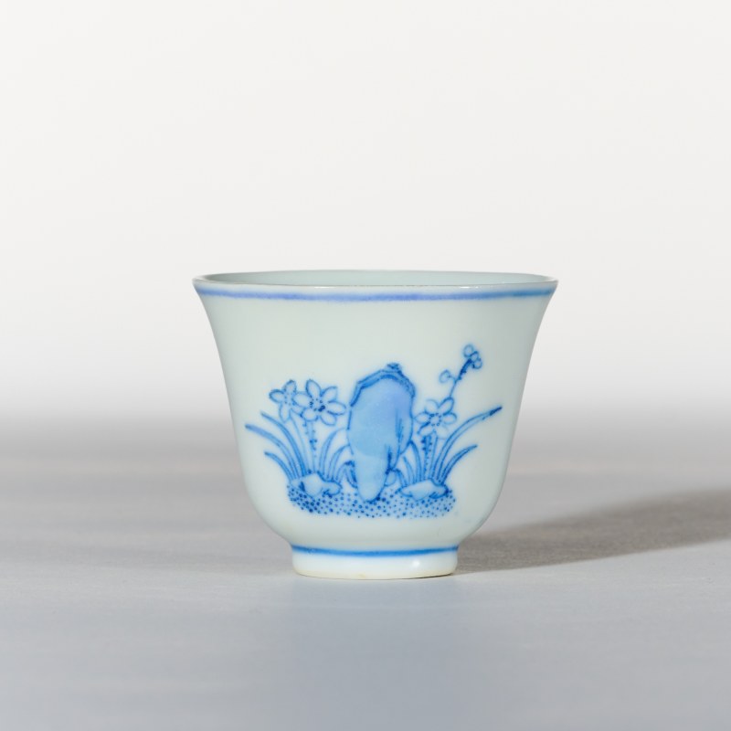 清光绪 青花兰草纹杯 - 图2