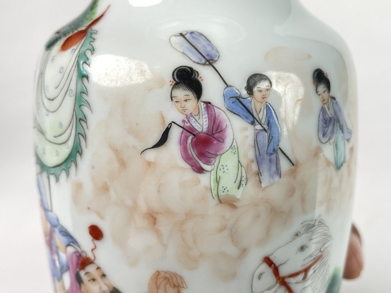 民国 珐琅彩人物故事图瓶 - 图8