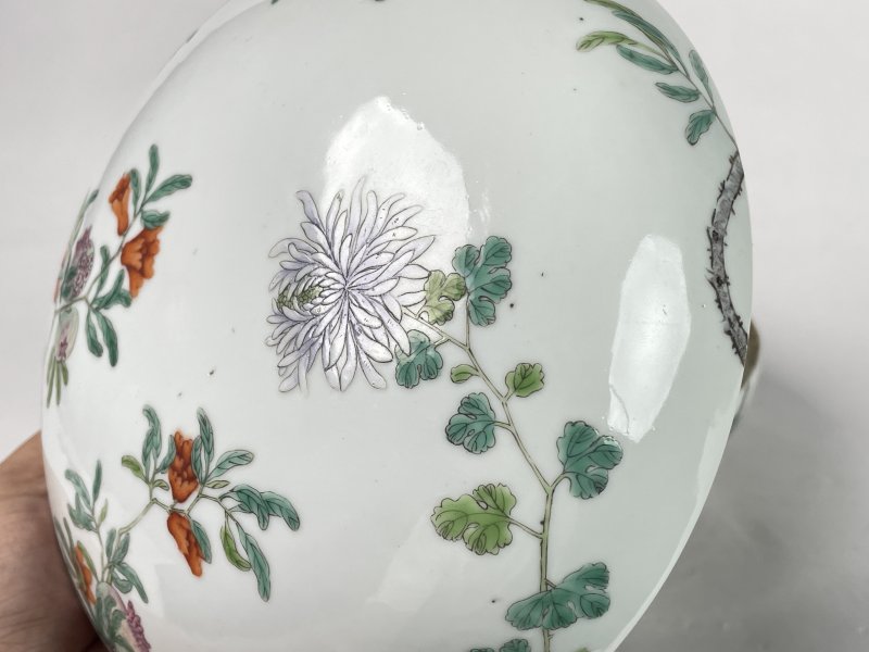 清光绪 粉彩过枝花卉纹捧盒 - 图5