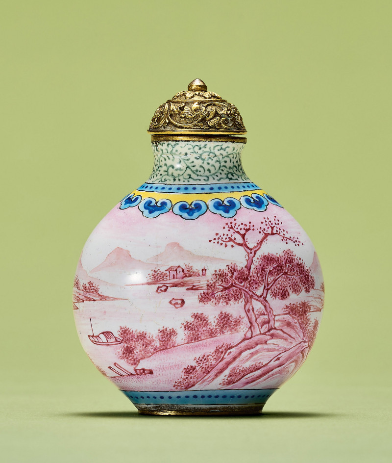 清中期  銅胎畫琺瑯胭脂紅山水圖鼻煙壺 - 图2