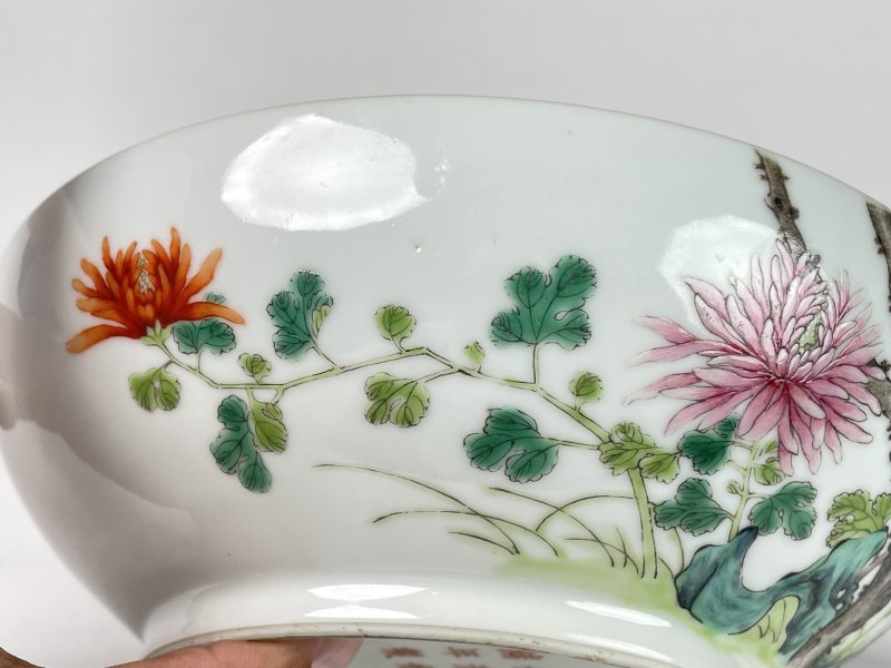 清光绪 粉彩过枝花卉纹捧盒 - 图7