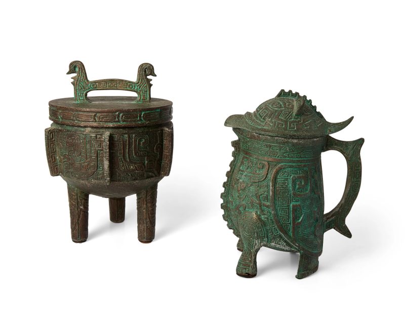 二十世紀 仿古銅鼎及鴞尊 | Two Chinese decorative archaistic metal vessels