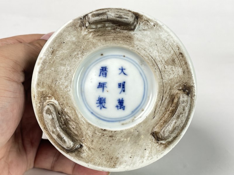 清 素三彩骏马图三足炉 - 图8