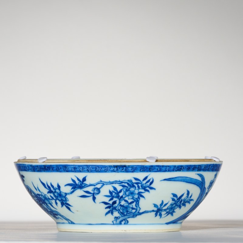 清晚期 青花花卉龙纹盒 - 图1