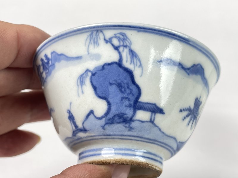 清早期 浆胎青花人物纹杯一对 - 图3