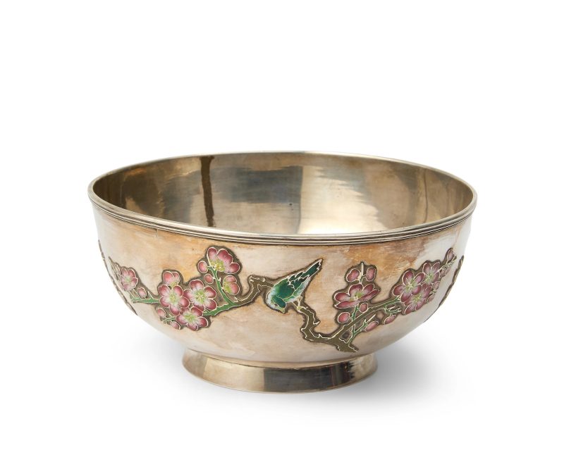 清晚期 上海製畫琺琅銀碗 | A Chinese export silver and enamel bowl - 图1
