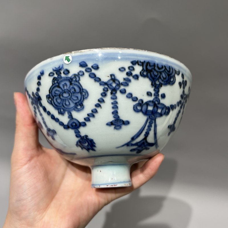 明中期 青花剔刻缠枝花卉莲托八宝纹净水碗（隐元喜助器） - 图11