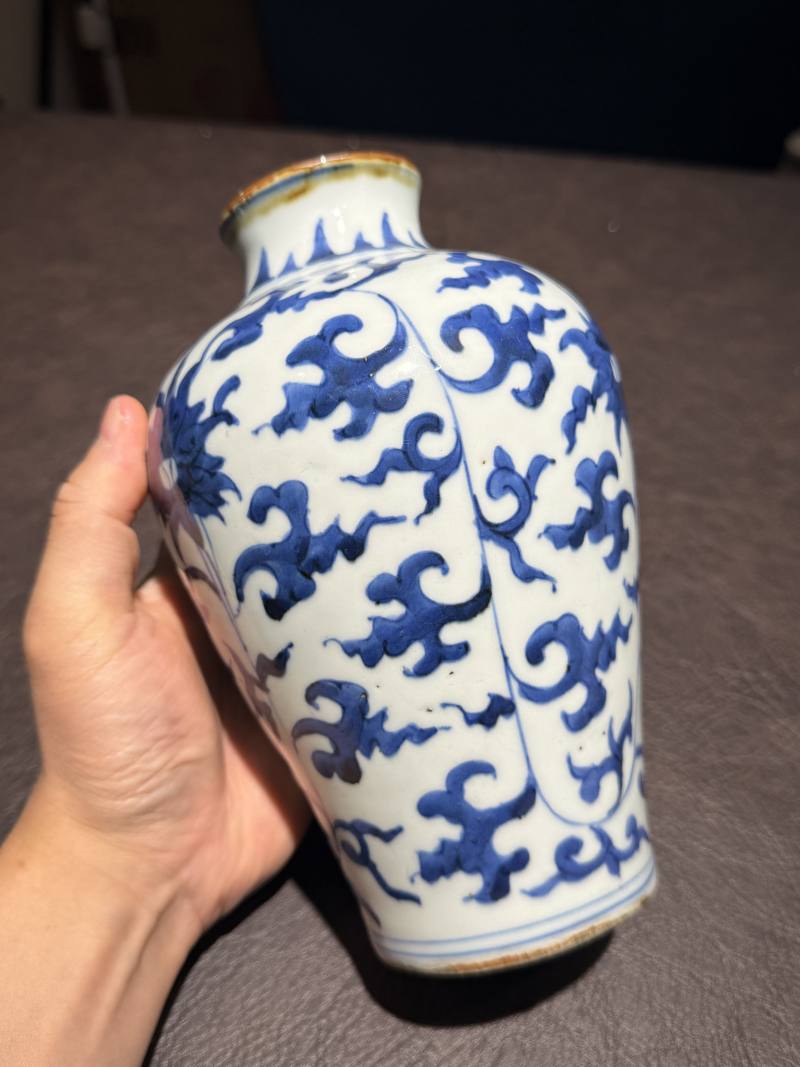 清康熙 青花缠枝莲纹梅瓶 - 图6