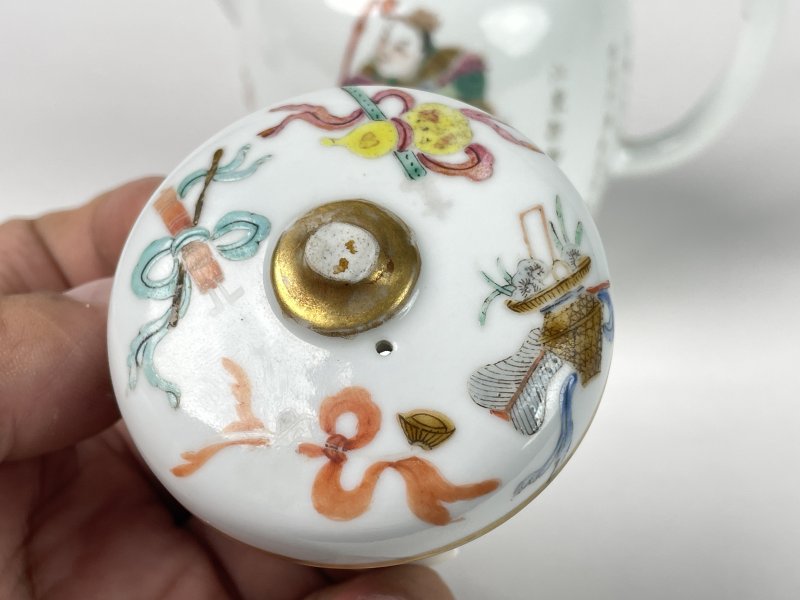 清道光 粉彩无双谱人物纹茶壶 - 图3