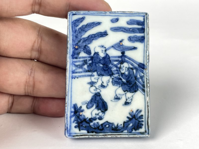 明晚期 青花人物纹挂牌 - 图2