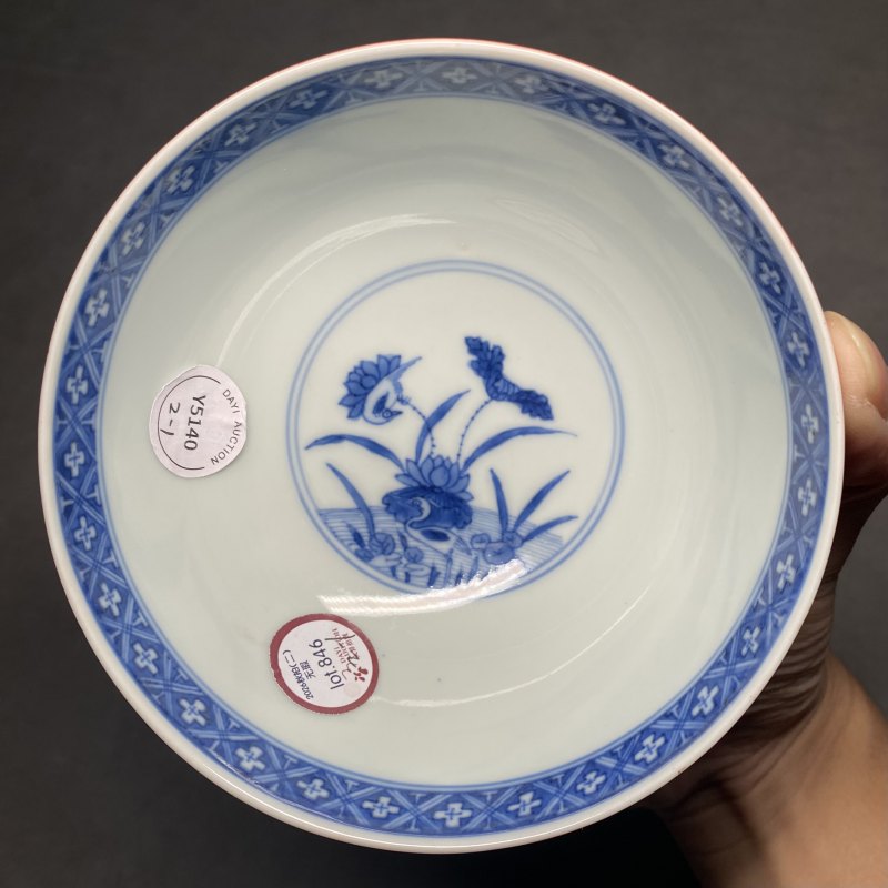 清康熙 外矾红内青花一路连科纹碗一对 - 图9