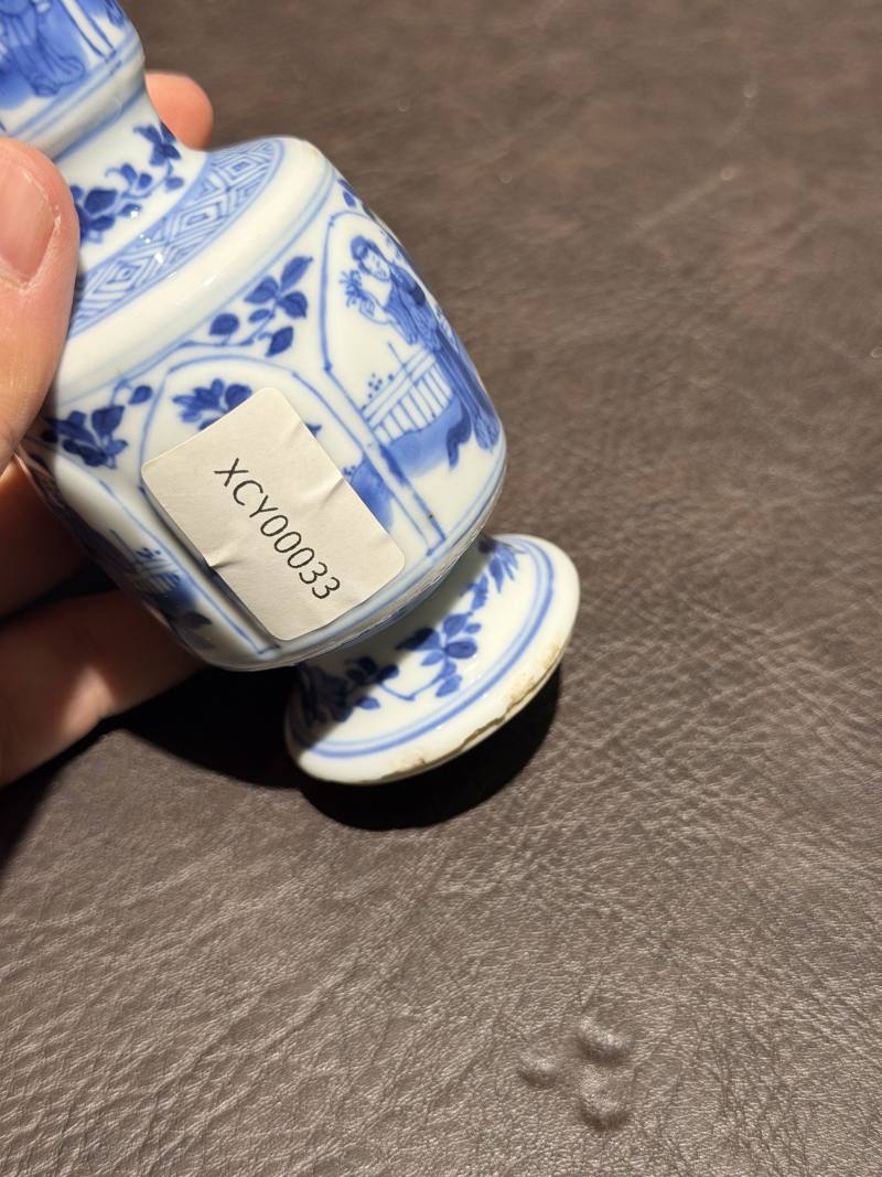 清康熙 青花仕女图瓶 - 图12
