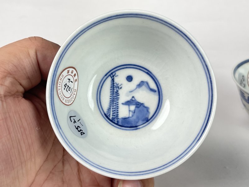 清早期 浆胎青花人物纹杯一对 - 图6
