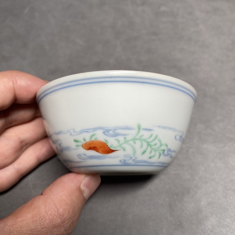 清康熙 斗彩花逐清溪图卧足杯 - 图17