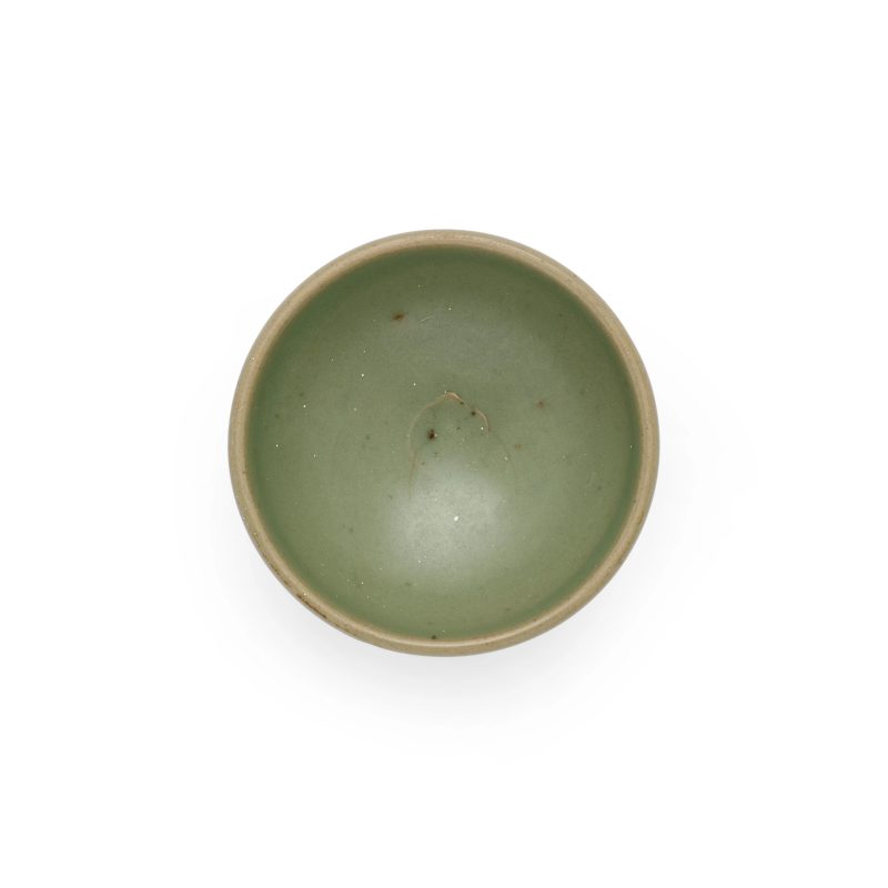 宋/金 鈞窯綠釉盞 | A rare Chinese 'green Jun' bowl - 图2