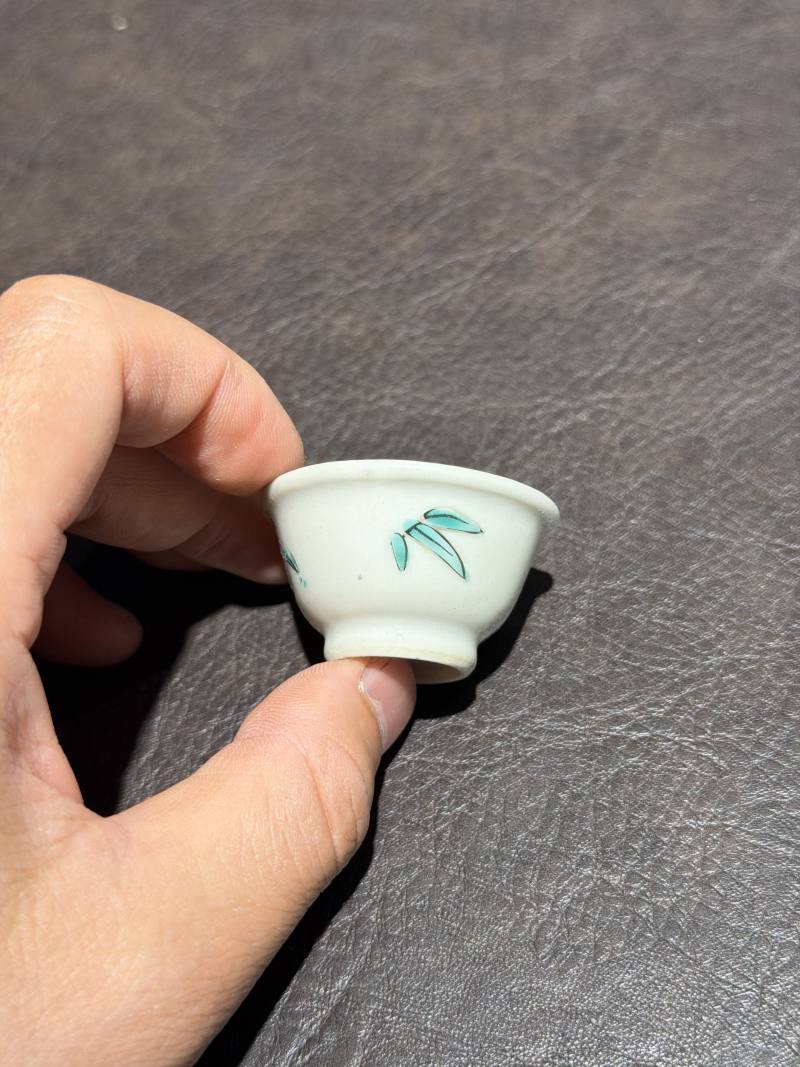 清 粉彩三桃牛眼杯 - 图4