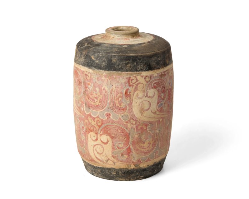 漢 彩繪陶雲氣紋直筒罐 | A Chinese painted pottery cylindrical jar - 图1