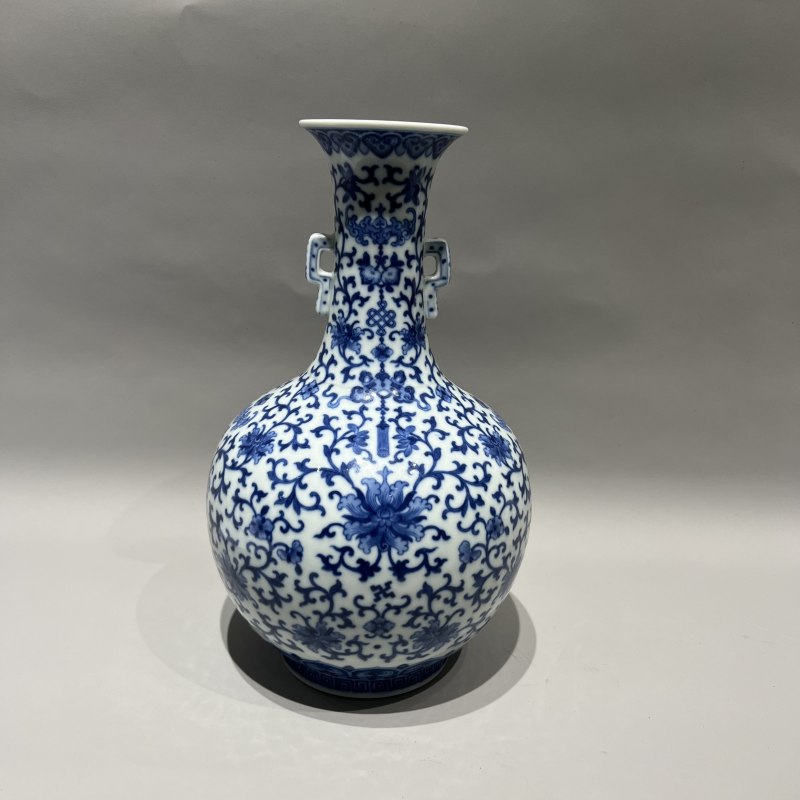 清嘉庆 青花福寿连绵纹双耳瓶 - 图6