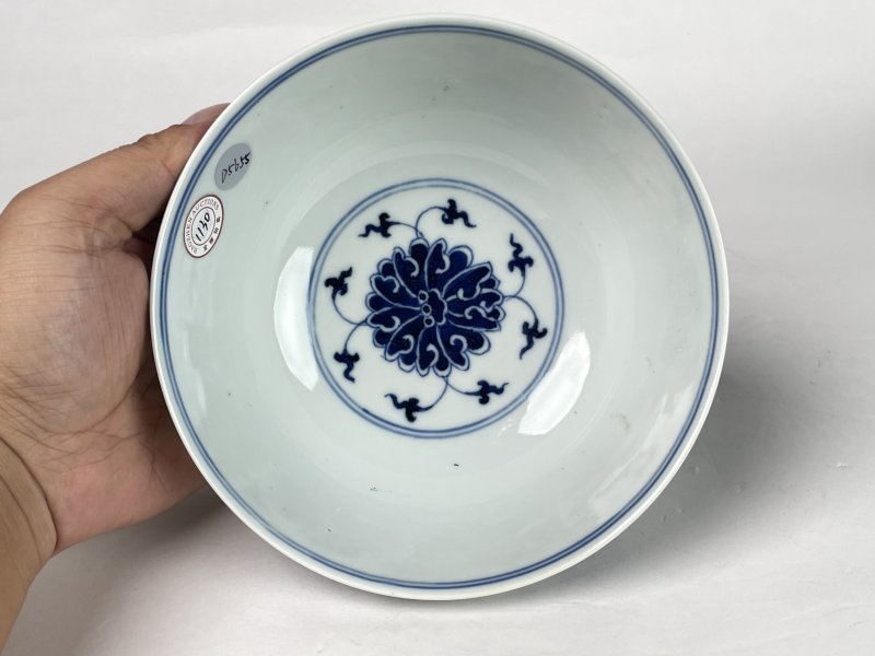 清光绪 青花缠枝莲纹碗 - 图6