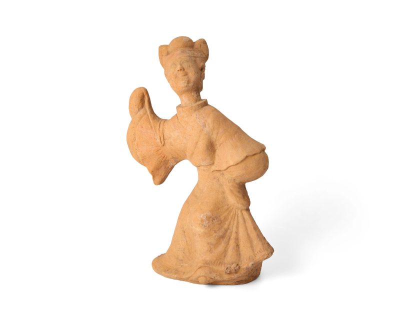 漢 舞女陶俑 | A large Chinese pottery figure of a court entertainer - 图1