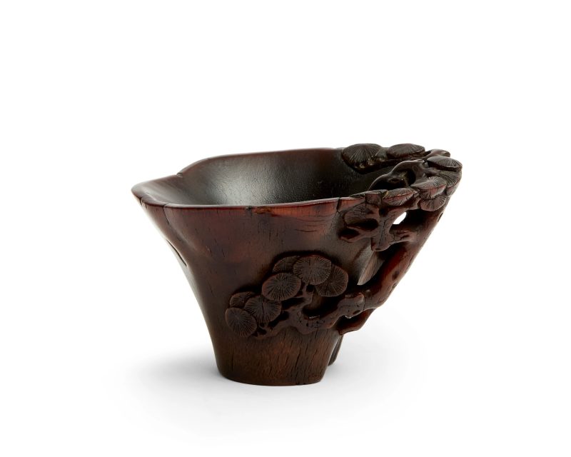 清十七/十八世紀 犀角雕松紋杯 | A Chinese rhinoceros horn ‘pine tree’ libation cup